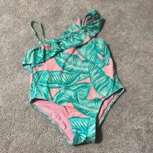 Vineyard Vines bathing suit. Excellent condition. Size 4T.